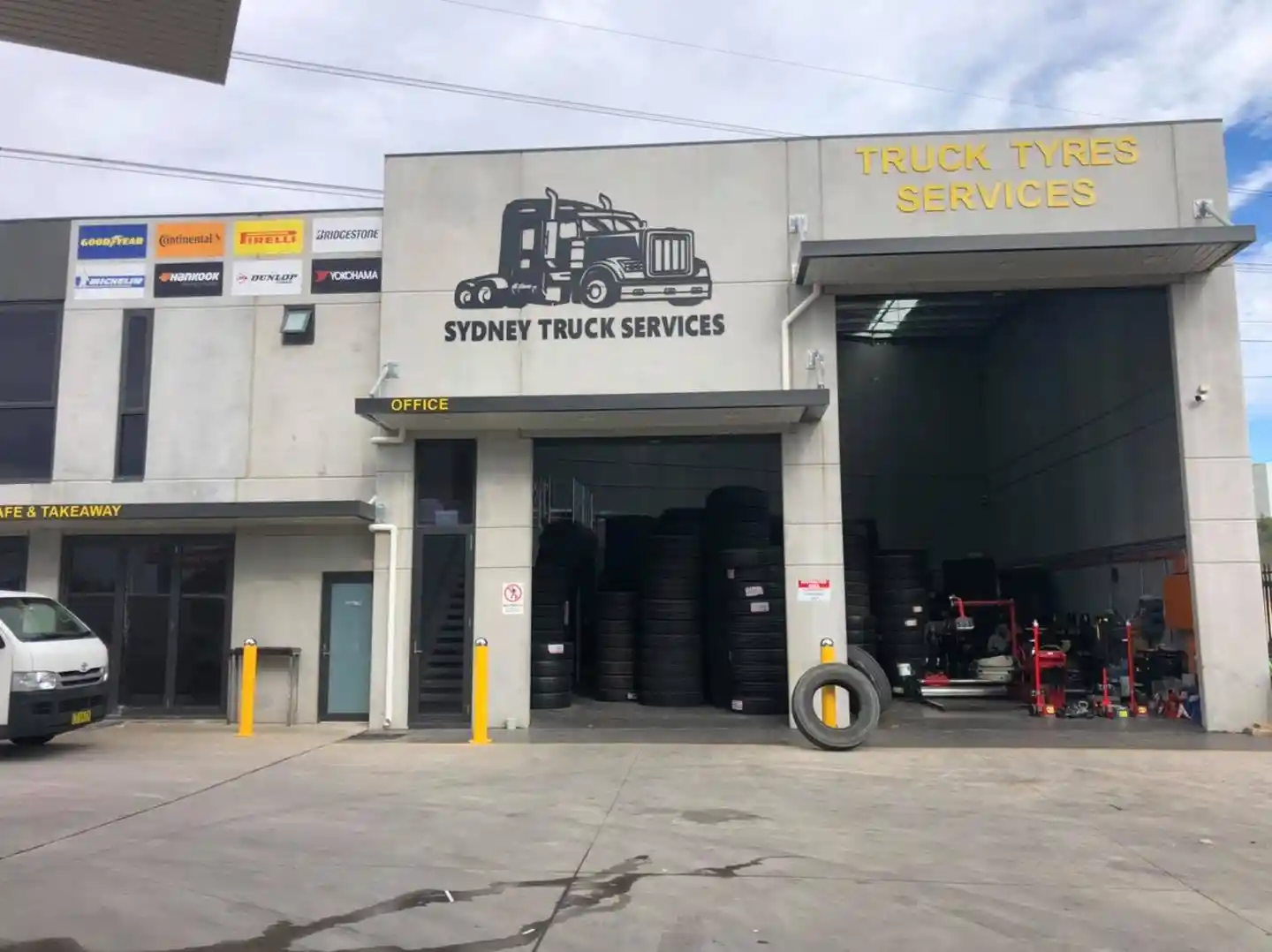 You are currently viewing Importance of Tyre Services and Maintenance for Vehicle Safety